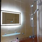 Apartamento Laura 2 *