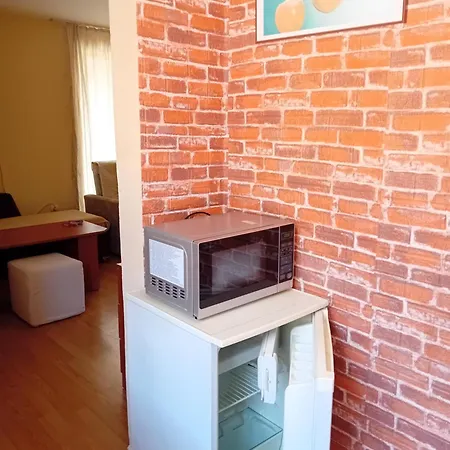 Laura 2 بريمورسكو