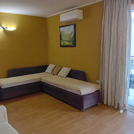 Laura 2 Apartamento Primorsko