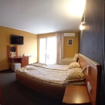 Apartamento Laura 2 *